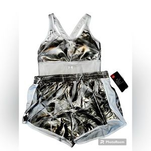 UA gold and white heatgear outfit